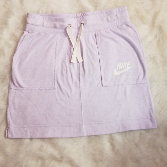 ❌SOLD❌NIKE Vintage Skirt (barely grape) - Picture 4 of 6